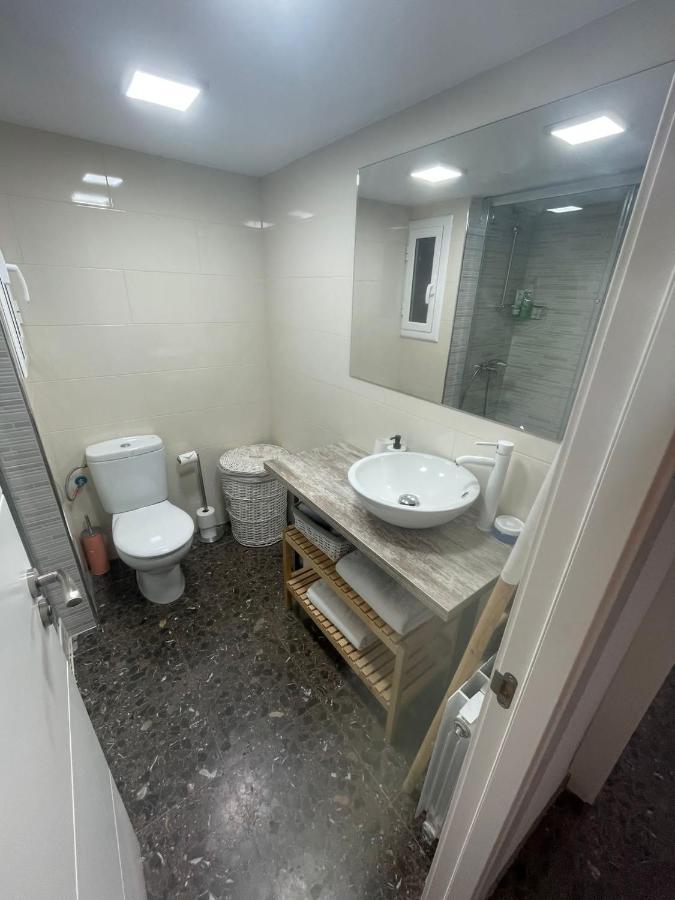 Family-Friendly Home In Central Barcelona 4Bdr Eksteriør billede