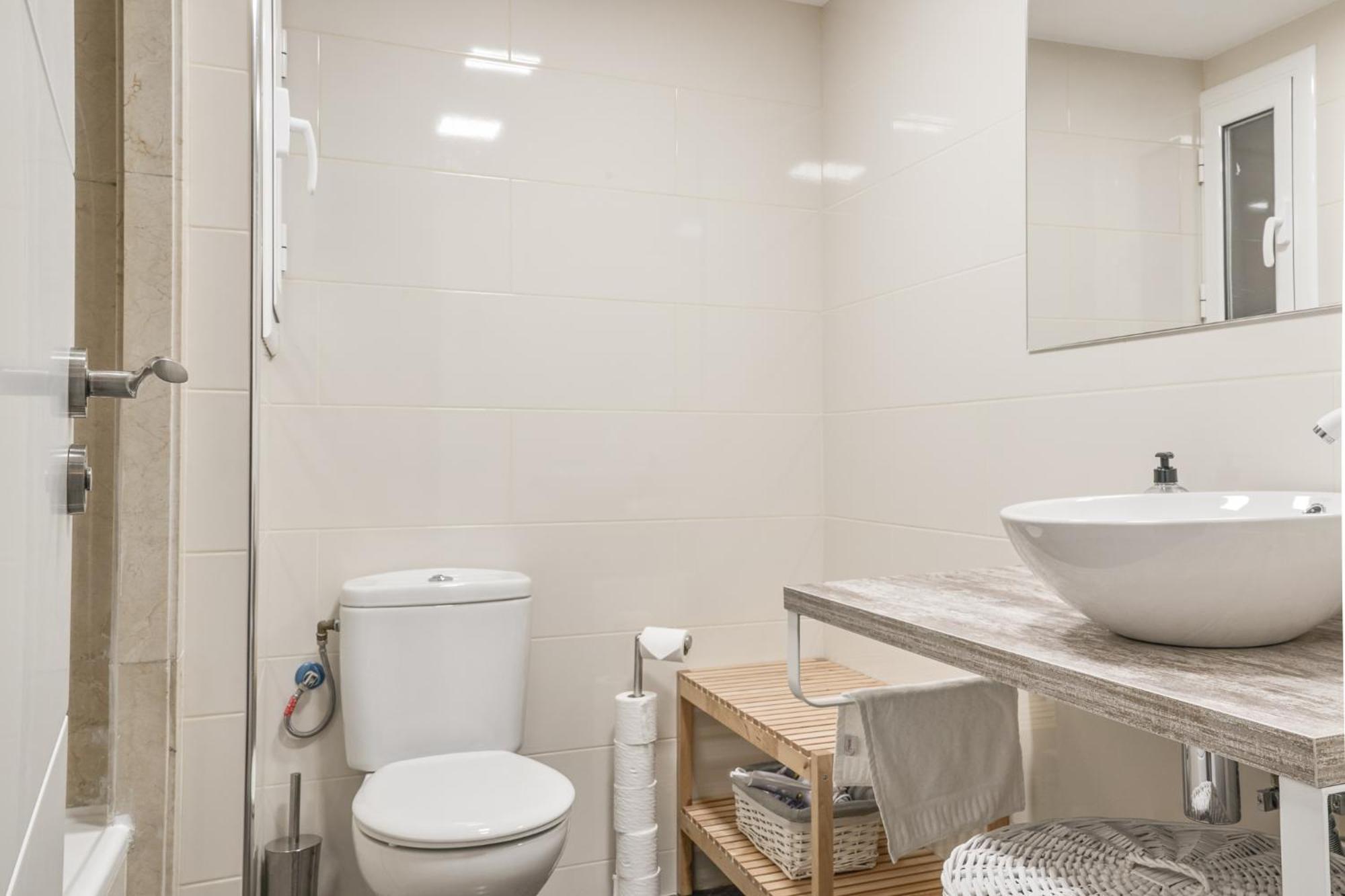 Family-Friendly Home In Central Barcelona 4Bdr Eksteriør billede