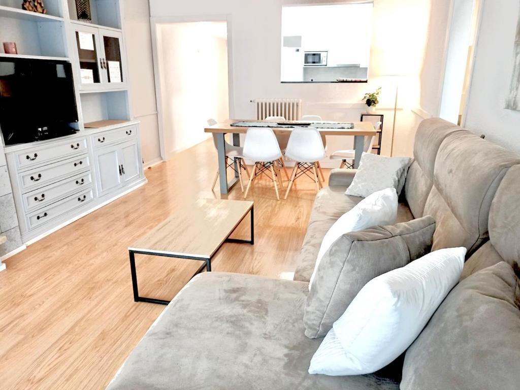 Family-Friendly Home In Central Barcelona 4Bdr Eksteriør billede