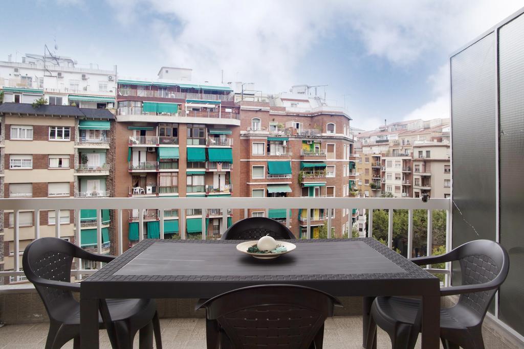 Family-Friendly Home In Central Barcelona 4Bdr Værelse billede